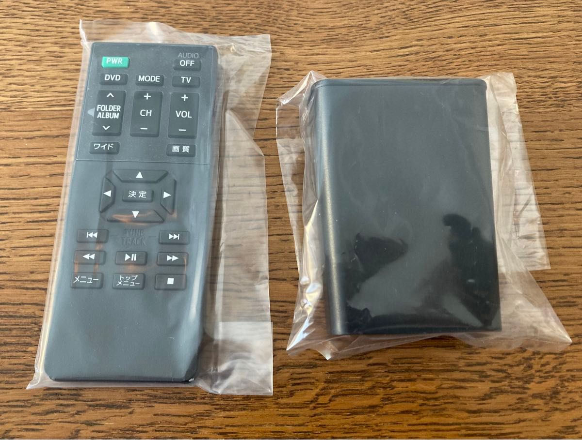 新品未開封品 トヨタ純正 後席モニター リモコン リモコン 新品未開封品 トヨタ純正 後席モニター リモコン リモコン