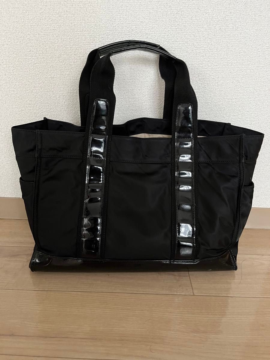 トリーバーチ TORY BURCH トートバッグ ナイロン エナメル 黒 トリーバーチ TORY BURCH トートバッグ ナイロン エナメル 黒