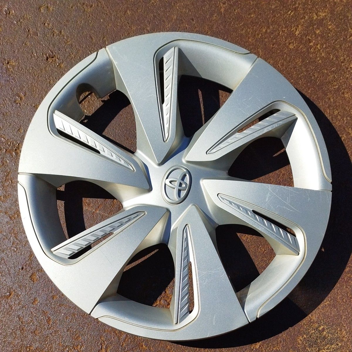 ホイールキャップ トヨタ シエンタ ホイールカバー TOYOTA ホイールキャップ トヨタ シエンタ ホイールカバー TOYOTA