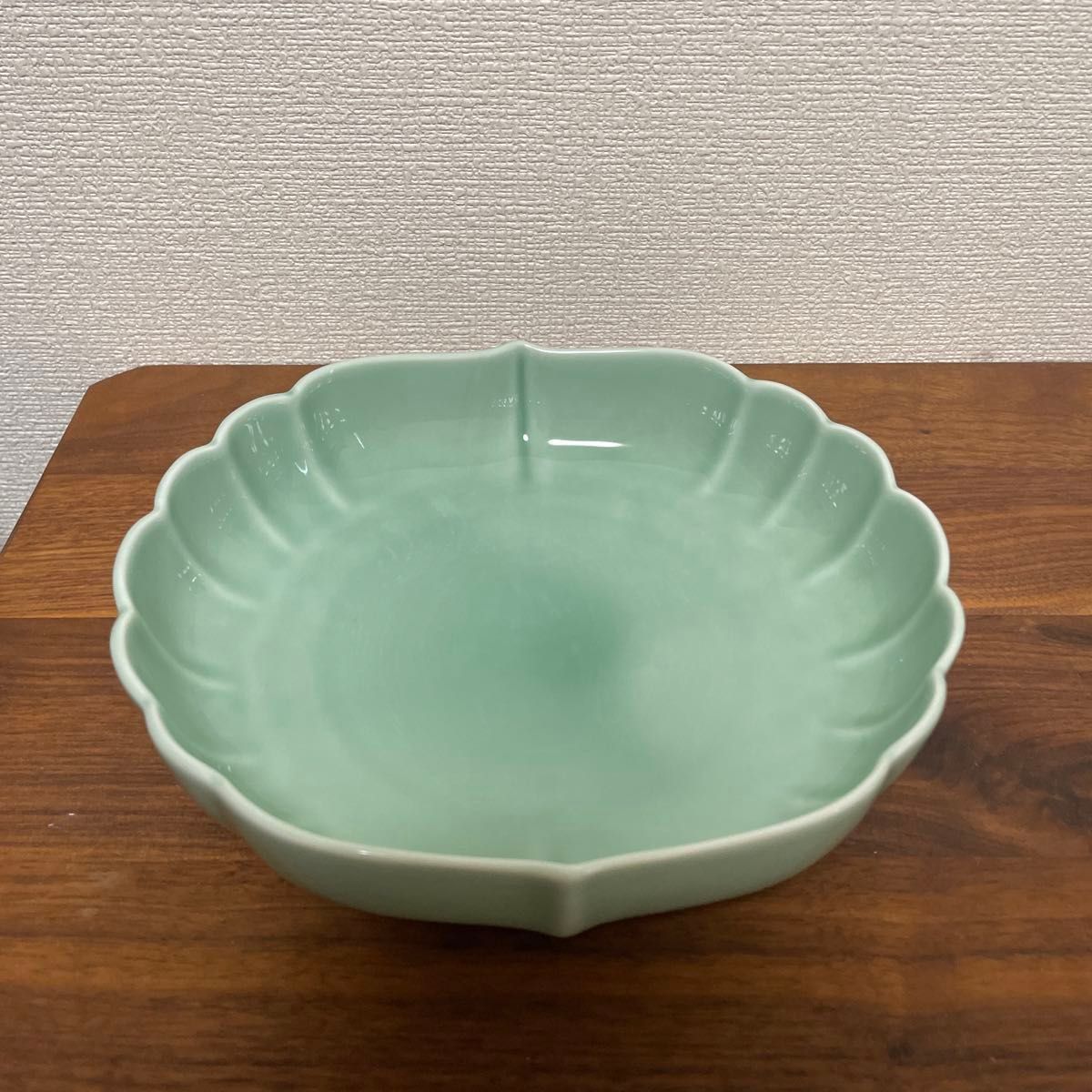 新品未使用】深川製磁 笹青磁 菊中割6号鉢|Yahoo!フリマ(旧 新品未使用】深川製磁 笹青磁 菊中割6号鉢|Yahoo!フリマ(旧