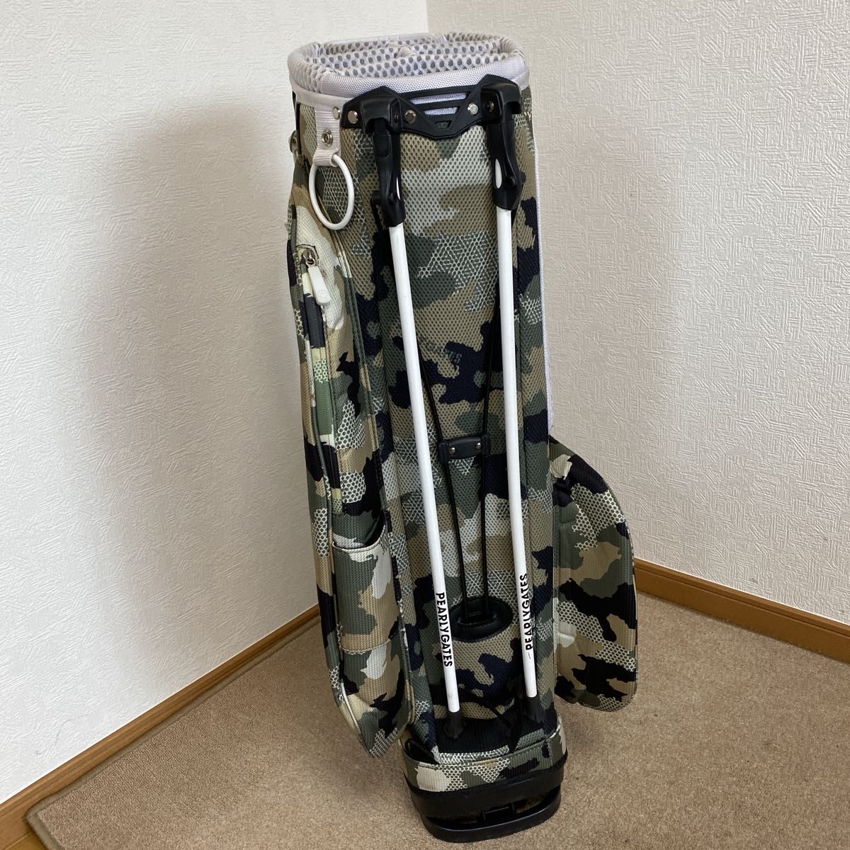 限定色 【美品 】パーリーゲイツ カモフラ ゴルフ キャディ 限定色 【美品 】パーリーゲイツ カモフラ ゴルフ キャディ