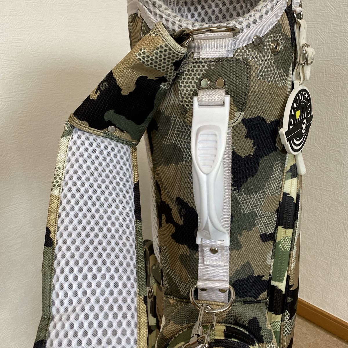 限定色 【美品 】パーリーゲイツ カモフラ ゴルフ キャディ 限定色 【美品 】パーリーゲイツ カモフラ ゴルフ キャディ