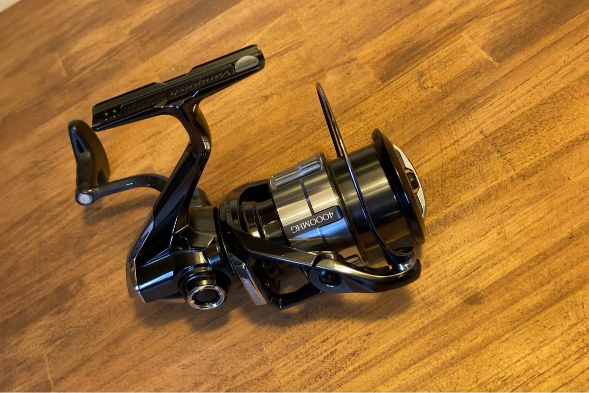 シマノ リール ヴァンキッシュ 23 4000MHG 美品 本体 VANQUISH シマノ リール ヴァンキッシュ 23 4000MHG 美品 本体 VANQUISH