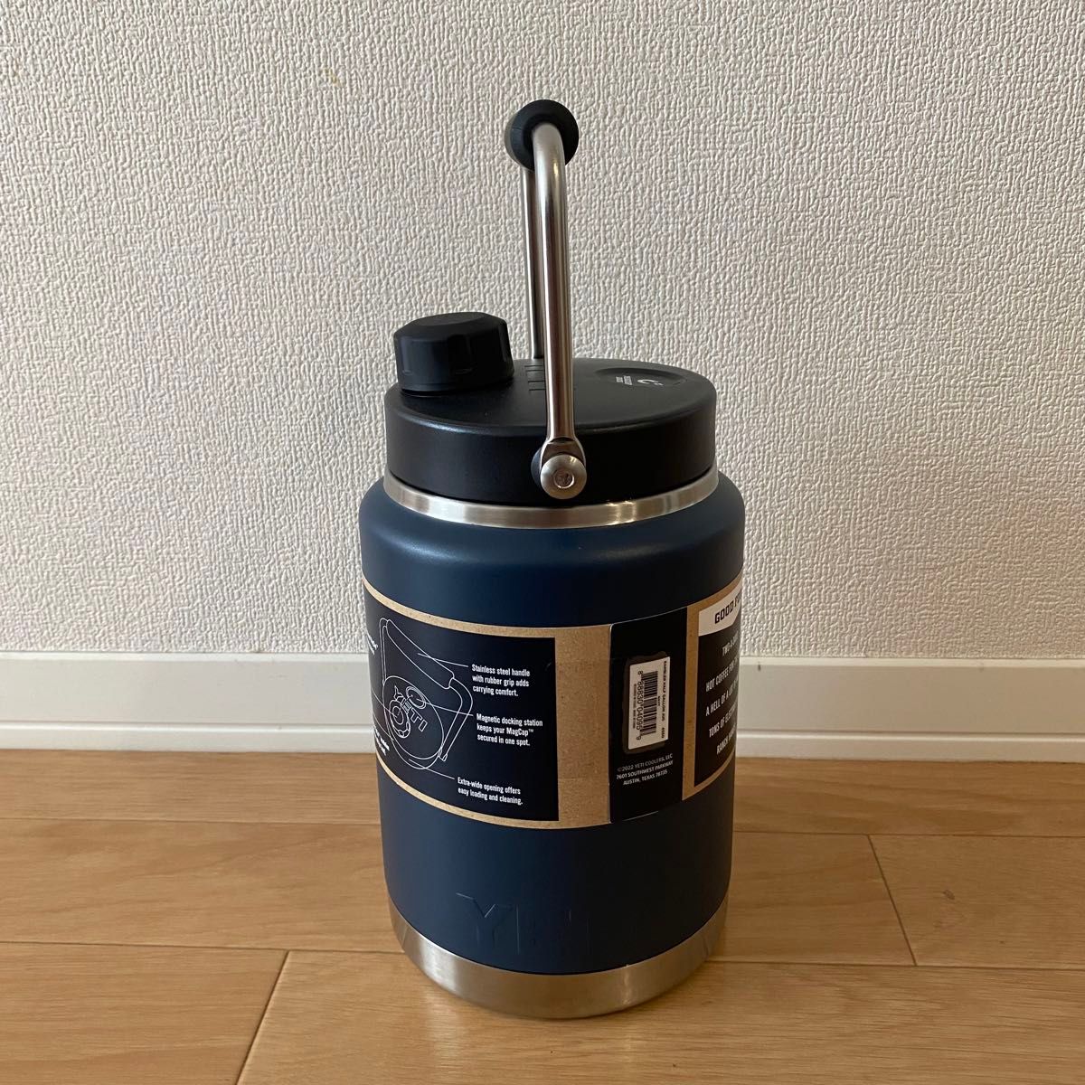 新品 YETI HALF GALLON JUG NAVY / イエティ ハーフガロン 新品 YETI HALF GALLON JUG NAVY / イエティ ハーフガロン