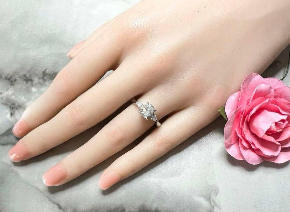 ダイヤモンド PT900 指輪 リング プレゼント 婚約指輪 NJ-555 ダイヤモンド PT900 指輪 リング プレゼント 婚約指輪 NJ-555
