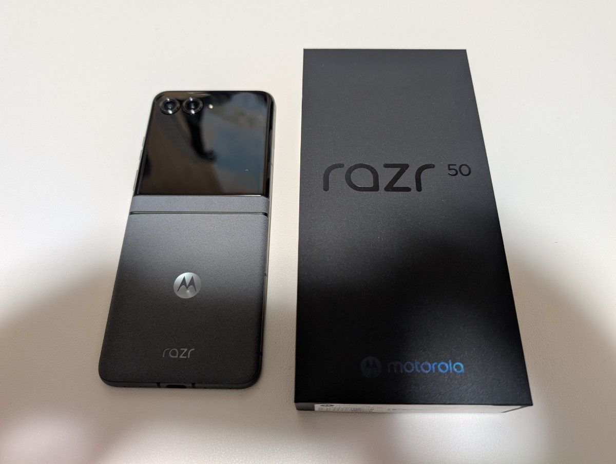 Motorola razr 50 12GB 512GB 日本Simフリー版 灰|Yahoo!フリマ Motorola razr 50 12GB 512GB 日本Simフリー版 灰|Yahoo!フリマ