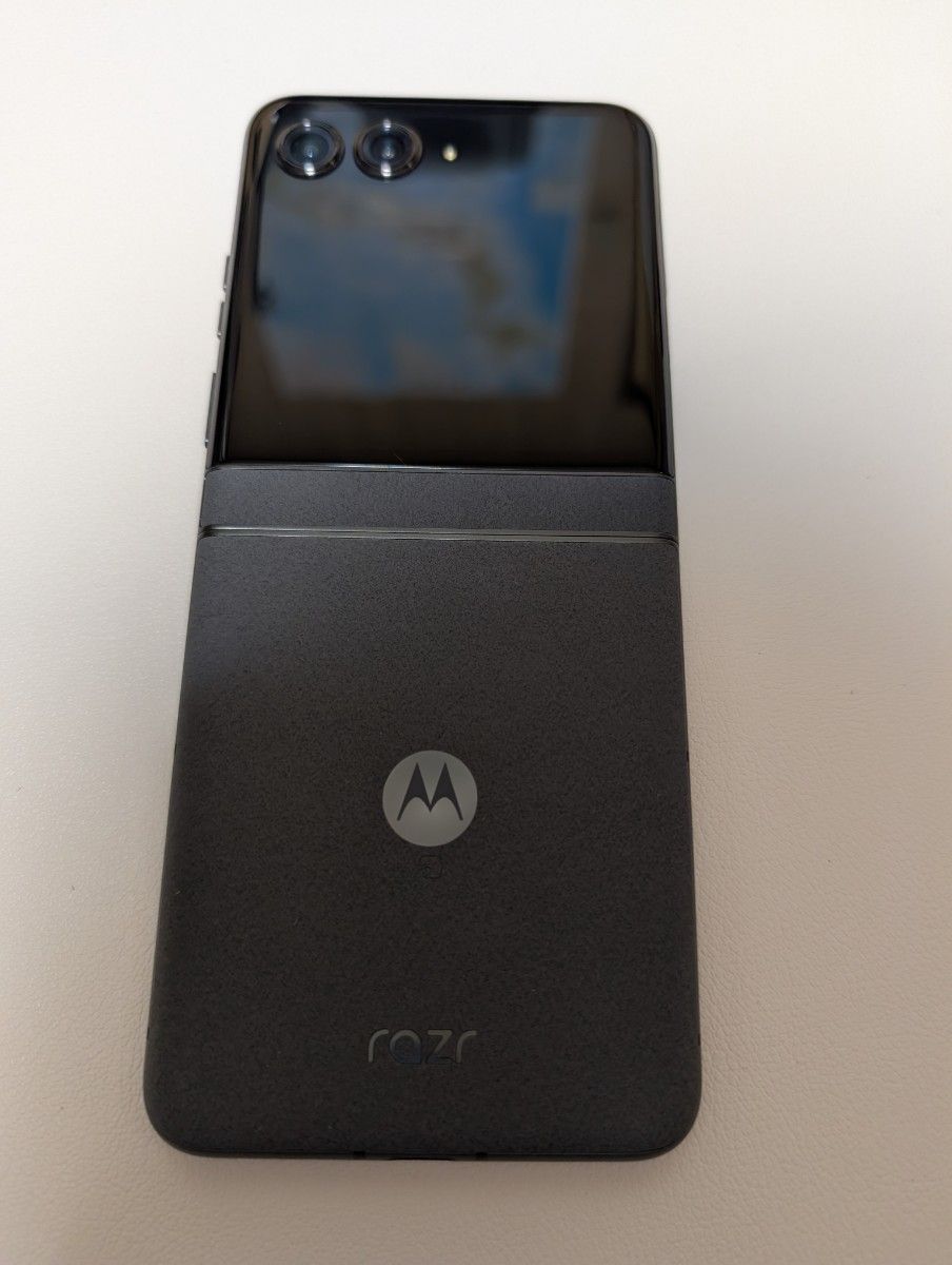 Motorola razr 50 12GB 512GB 日本Simフリー版 灰|Yahoo!フリマ Motorola razr 50 12GB 512GB 日本Simフリー版 灰|Yahoo!フリマ
