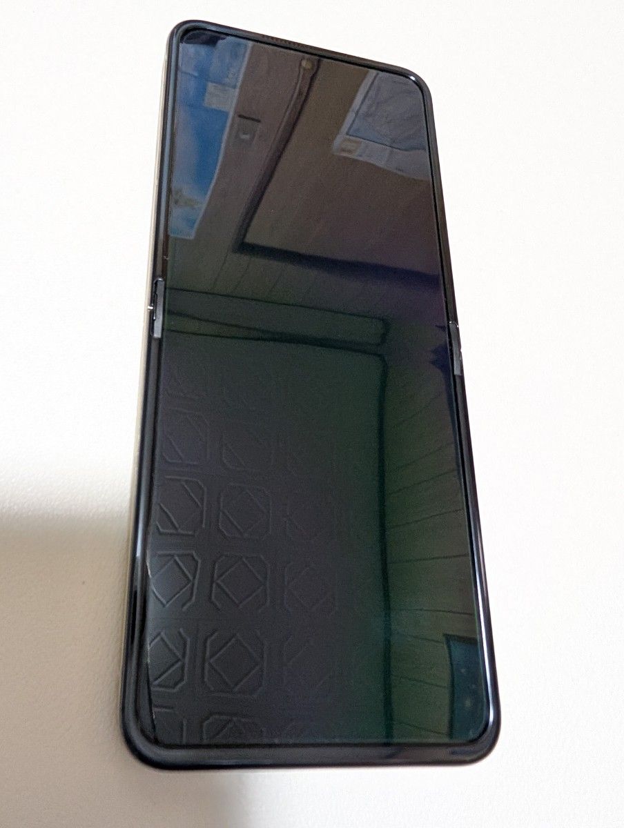 Motorola razr 50 8GB 256GB 海外版 Sand|Yahoo!フリマ(旧 Motorola razr 50 8GB 256GB 海外版 Sand|Yahoo!フリマ(旧