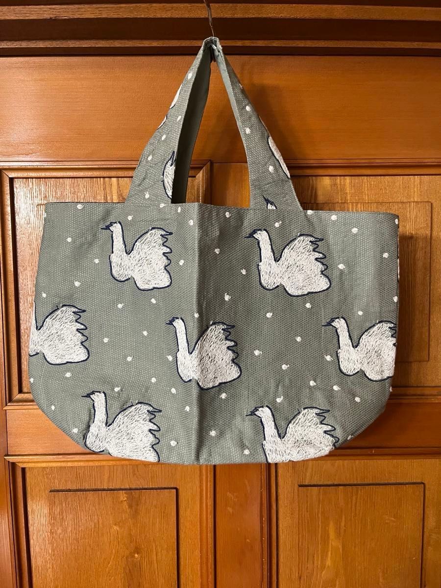 別底巾着バッグ ミナペルホネン ハンドメイド swan 別底巾着バッグ ミナペルホネン ハンドメイド swan 別底巾着