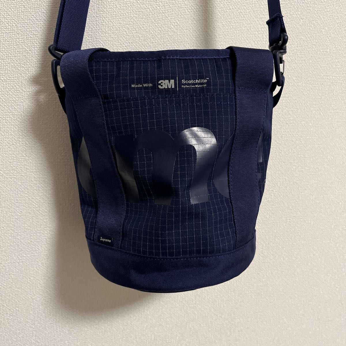 supreme シュプリーム ショルダーバッグ ボディバッグ ネイビー supreme シュプリーム ショルダーバッグ ボディバッグ ネイビー