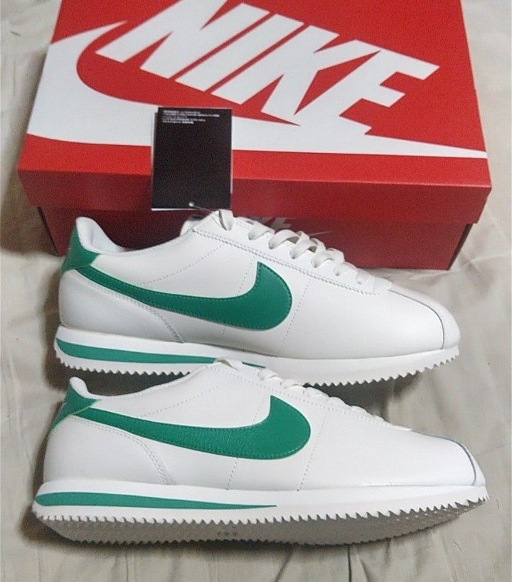新品箱入 ナイキ コルテッツ NIKE CORTEZ レザー 白/ 緑 29 新品箱入 ナイキ コルテッツ NIKE CORTEZ レザー 白/ 緑 29