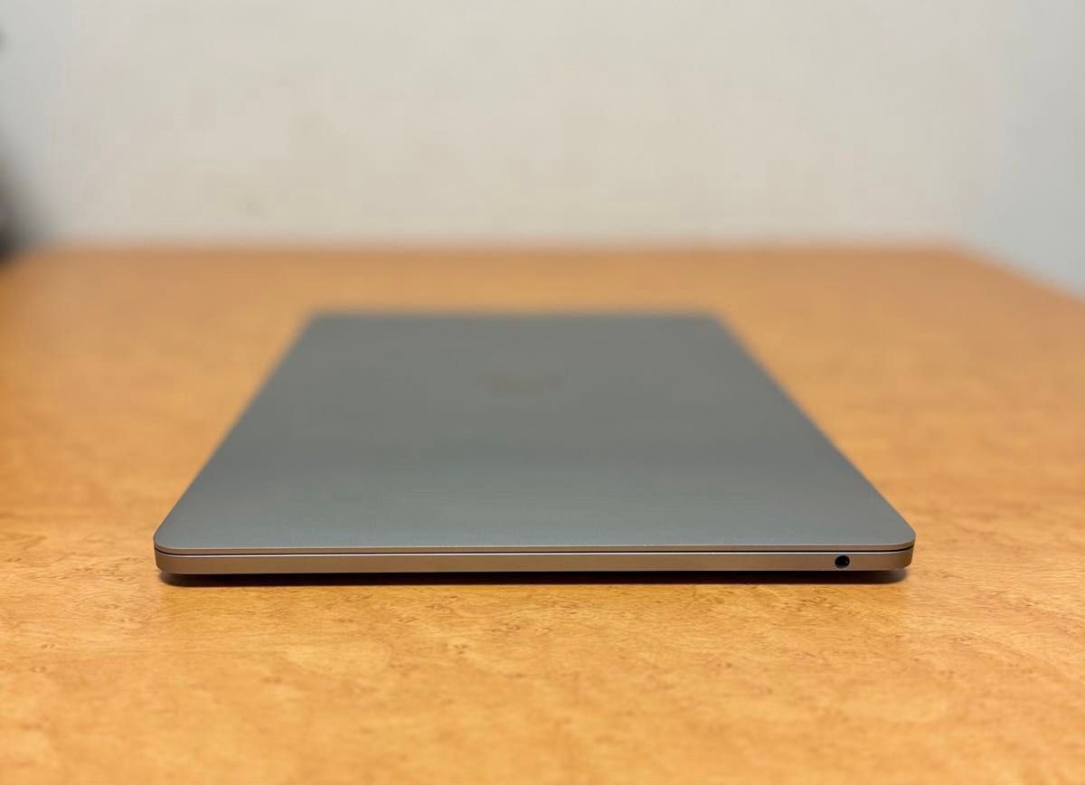 美品Macbook Pro 13インチ 2017 最新mac os Sequoia 美品Macbook Pro 13インチ 2017 最新mac os Sequoia
