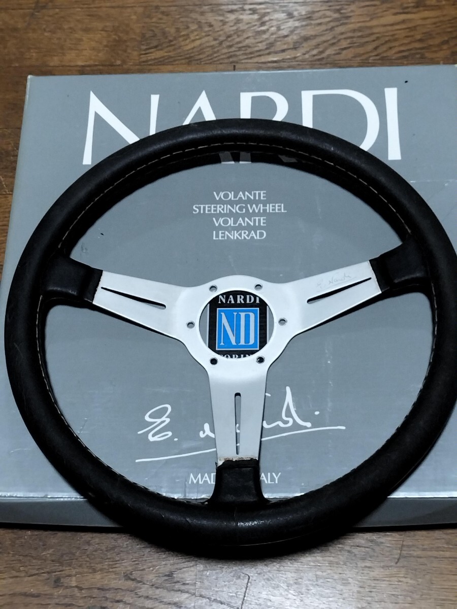 ナルディステアリング ナルディ 旧車 ビンテージ 当時物 ナルディステアリング ナルディ 旧車 ビンテージ 当時物