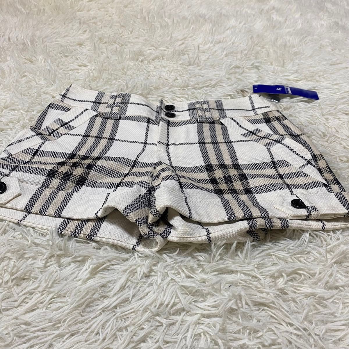 新品タグ付き バーバリーブルーレーベル ショートパンツ ノバ 新品タグ付き バーバリーブルーレーベル ショートパンツ ノバ