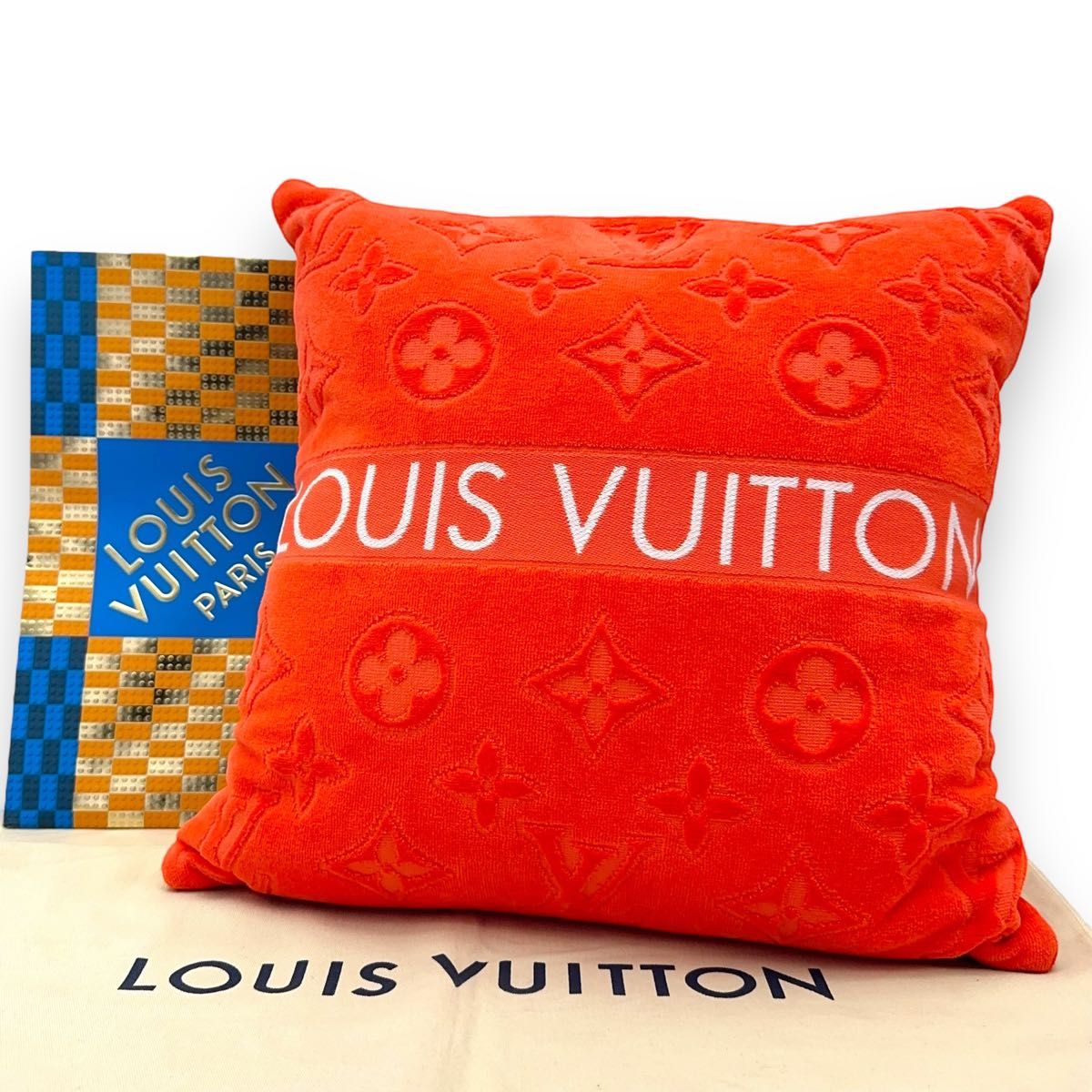 超極美品】使用感少 LOUIS VUITTON ルイヴィトン クッション LV 超極美品】使用感少 LOUIS VUITTON ルイヴィトン クッション LV