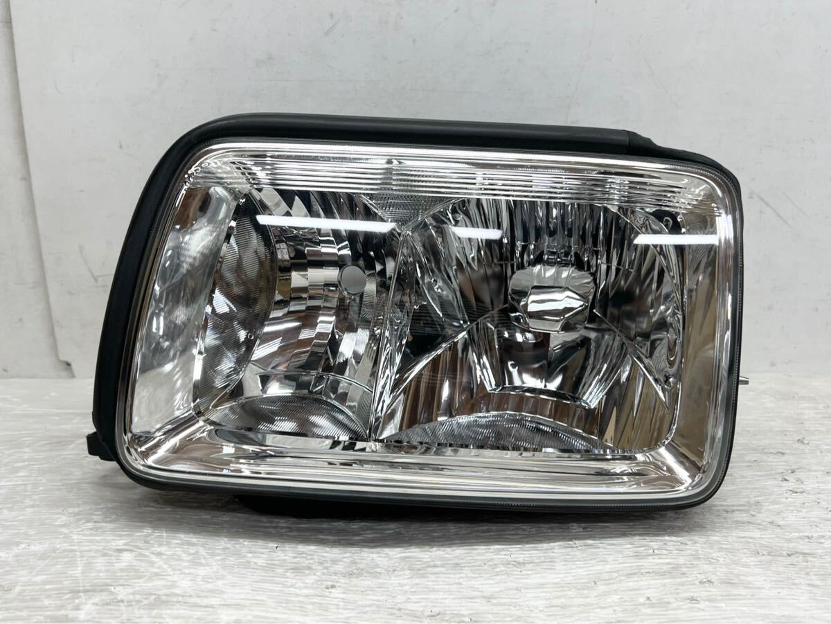 送料込 即決 センチュリー GZG50 後期 純正 HID 左 ヘッドライト 送料込 即決 センチュリー GZG50 後期 純正 HID 左 ヘッドライト
