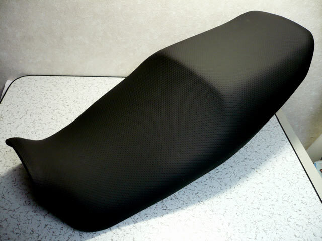 #kawasaki GPZ1100 water cooling ZX-1100w# dimple type re-upholstering settled seat..