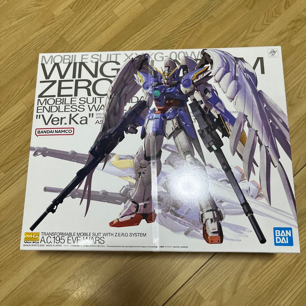 ウイングガンダムゼロEW Ver Ka (1/100スケール MG 新機動戦記 ウイングガンダムゼロEW Ver Ka (1/100スケール MG 新機動戦記