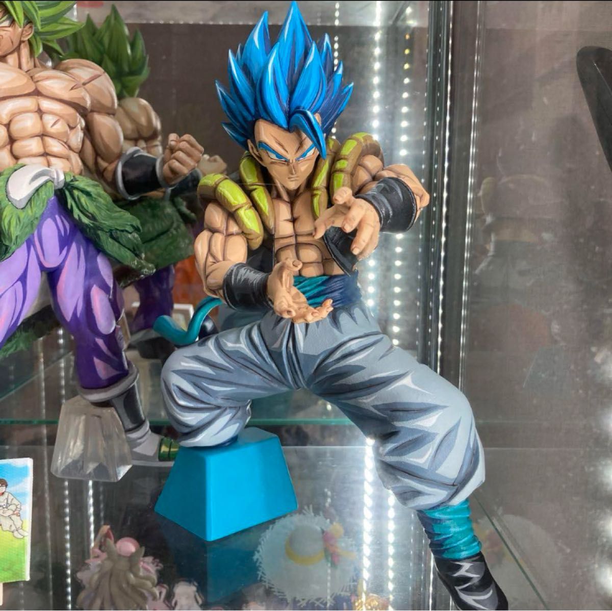 ドラゴンボール ゴジータブルー SMSP リペイント フィギュア 二 ドラゴンボール ゴジータブルー SMSP リペイント フィギュア 二