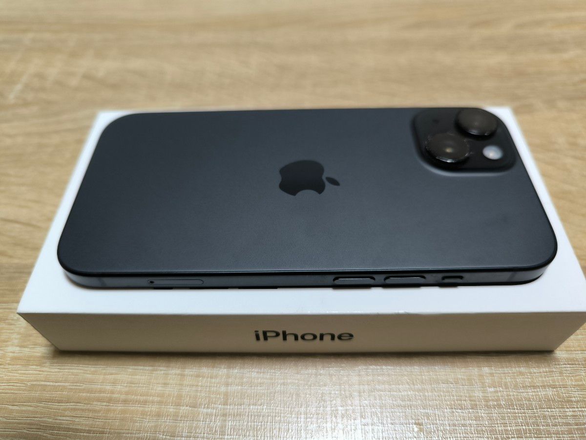iPhone 15 128GB ブラック 使用期間少なめ iPhone SIMフリー iPhone 15 128GB ブラック 使用期間少なめ iPhone SIMフリー