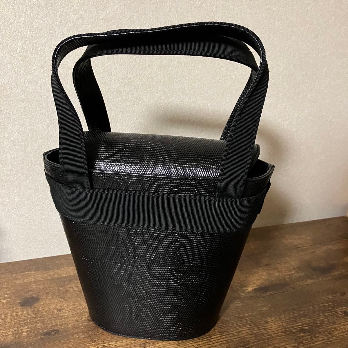 サルヴァトーレ フェラガモ Salvatore Ferragamo ヴァラリボン サルヴァトーレ フェラガモ Salvatore Ferragamo ヴァラリボン