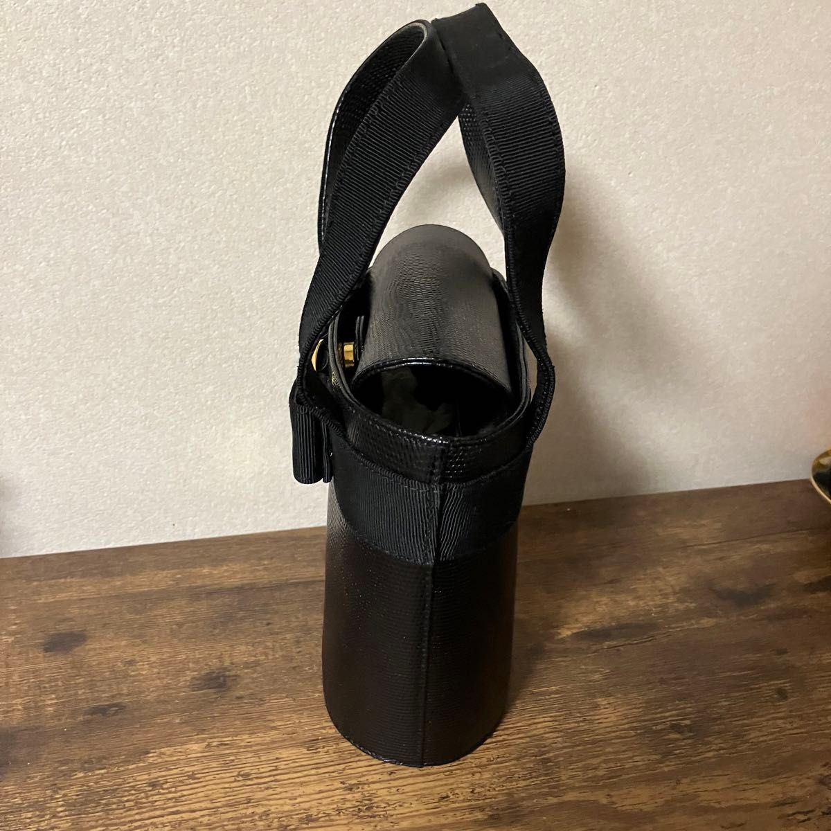 サルヴァトーレ フェラガモ Salvatore Ferragamo ヴァラリボン サルヴァトーレ フェラガモ Salvatore Ferragamo ヴァラリボン