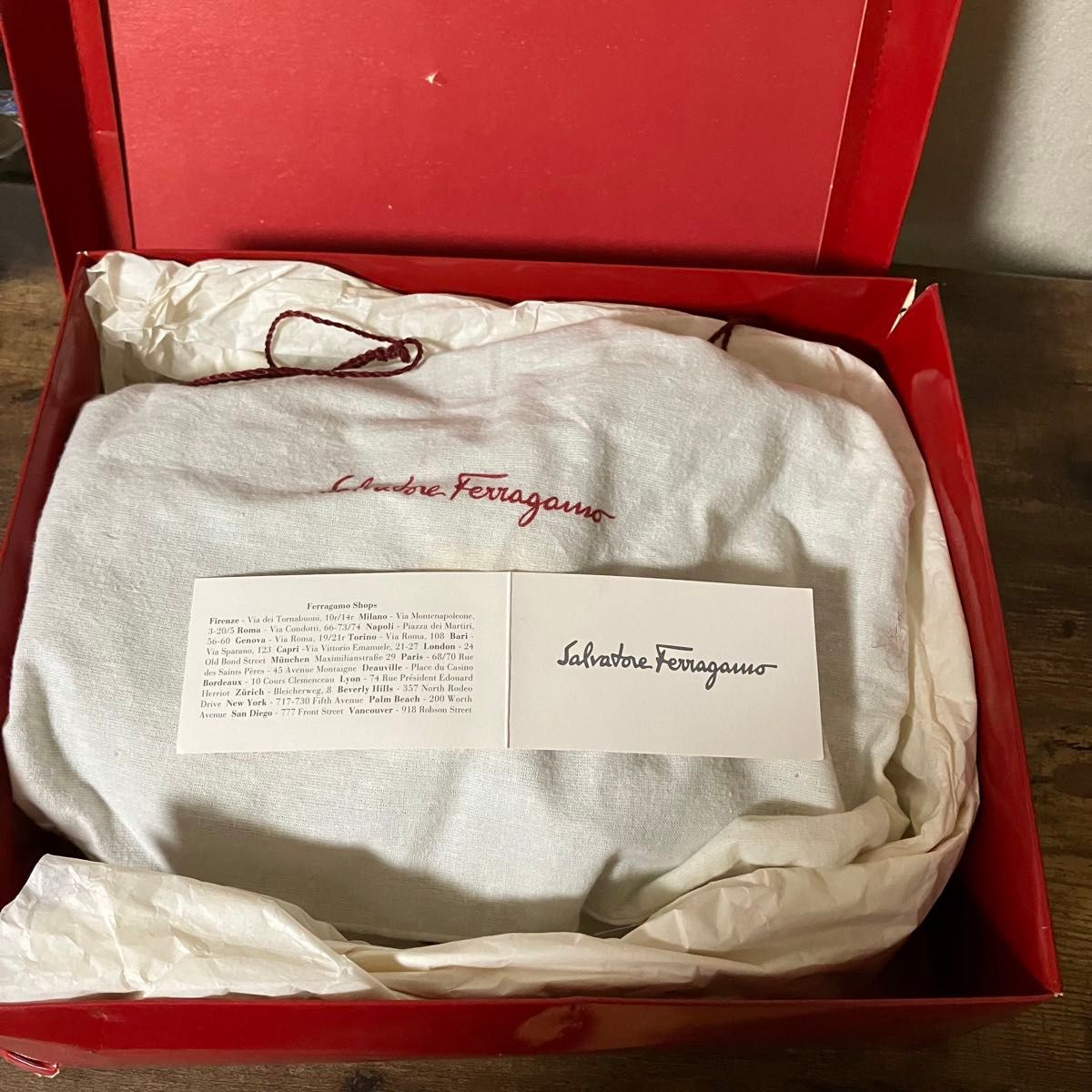 サルヴァトーレ フェラガモ Salvatore Ferragamo ヴァラリボン サルヴァトーレ フェラガモ Salvatore Ferragamo ヴァラリボン