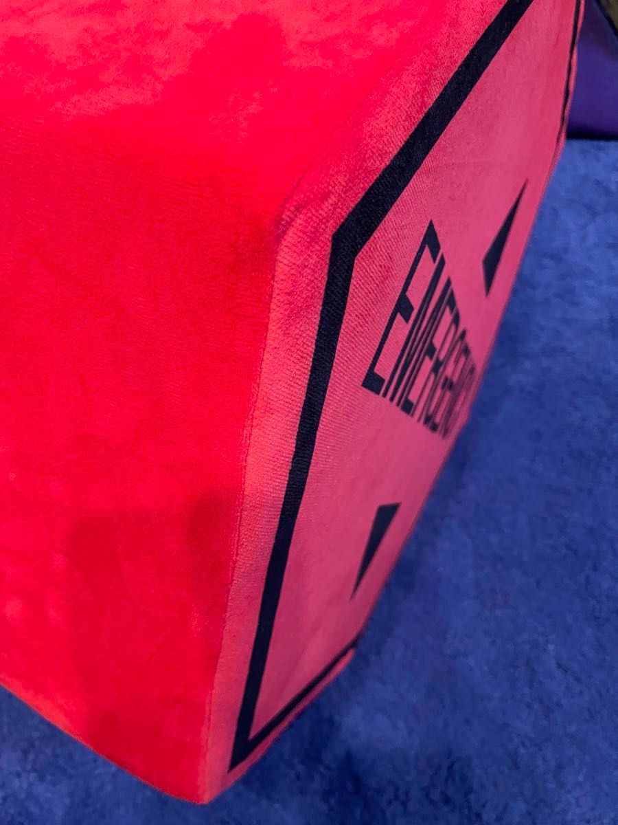 新世紀エヴァンゲリオン クッション 保留 非売品 新品 赤保留 新世紀エヴァンゲリオン クッション 保留 非売品 新品 赤保留