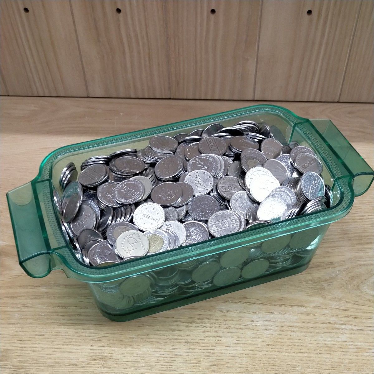 25mm スロット用メダル ドル箱付き 約1249枚|Yahoo!フリマ(旧 25mm スロット用メダル ドル箱付き 約1249枚|Yahoo!フリマ(旧