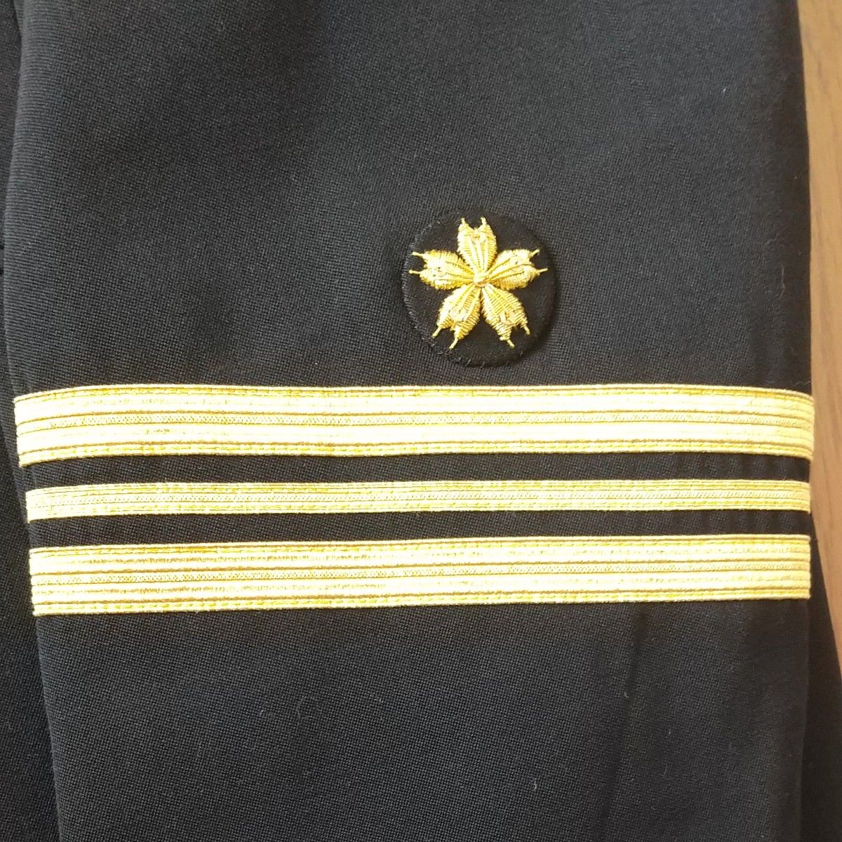 海上自衛隊冬制服 上下セット 幹部「3佐」 新品未使用 サービス 海上自衛隊冬制服 上下セット 幹部「3佐」 新品未使用 サービス