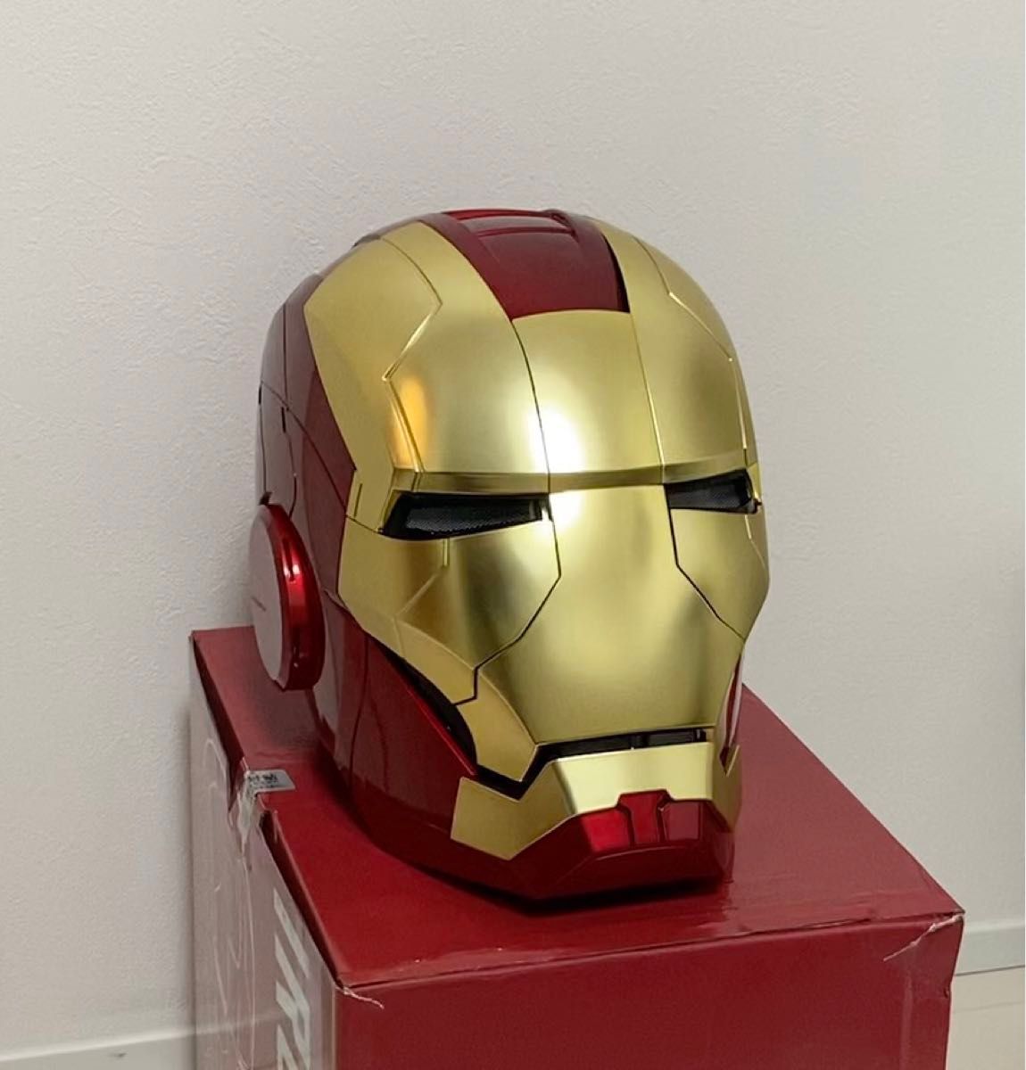 新品☆アイアンマン ヘルメット自動開閉 音声コントロール ハロウィン コスプレ マーベル IRONMAN 新品☆アイアンマン ヘルメット自動開閉 音声コントロール ハロウィン コスプレ マーベル IRONMAN