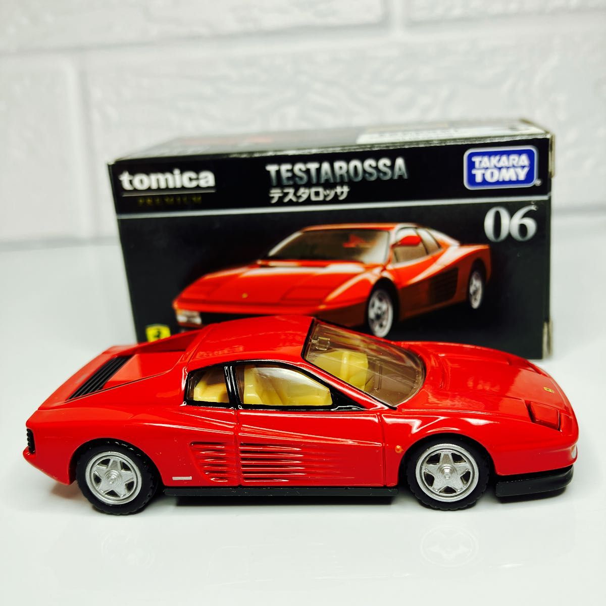 絶版トミカ フェラーリ テスタロッサ 箱付き美品 プレミアム 絶版トミカ フェラーリ テスタロッサ 箱付き美品 プレミアム