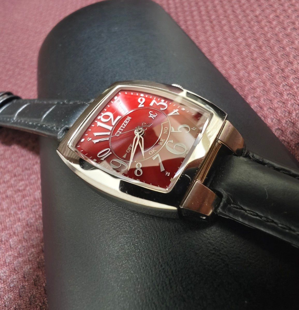 CITIZEN Xc シチズン クロスシー トノー 赤文字盤 レッド CITIZEN Xc シチズン クロスシー トノー 赤文字盤 レッド