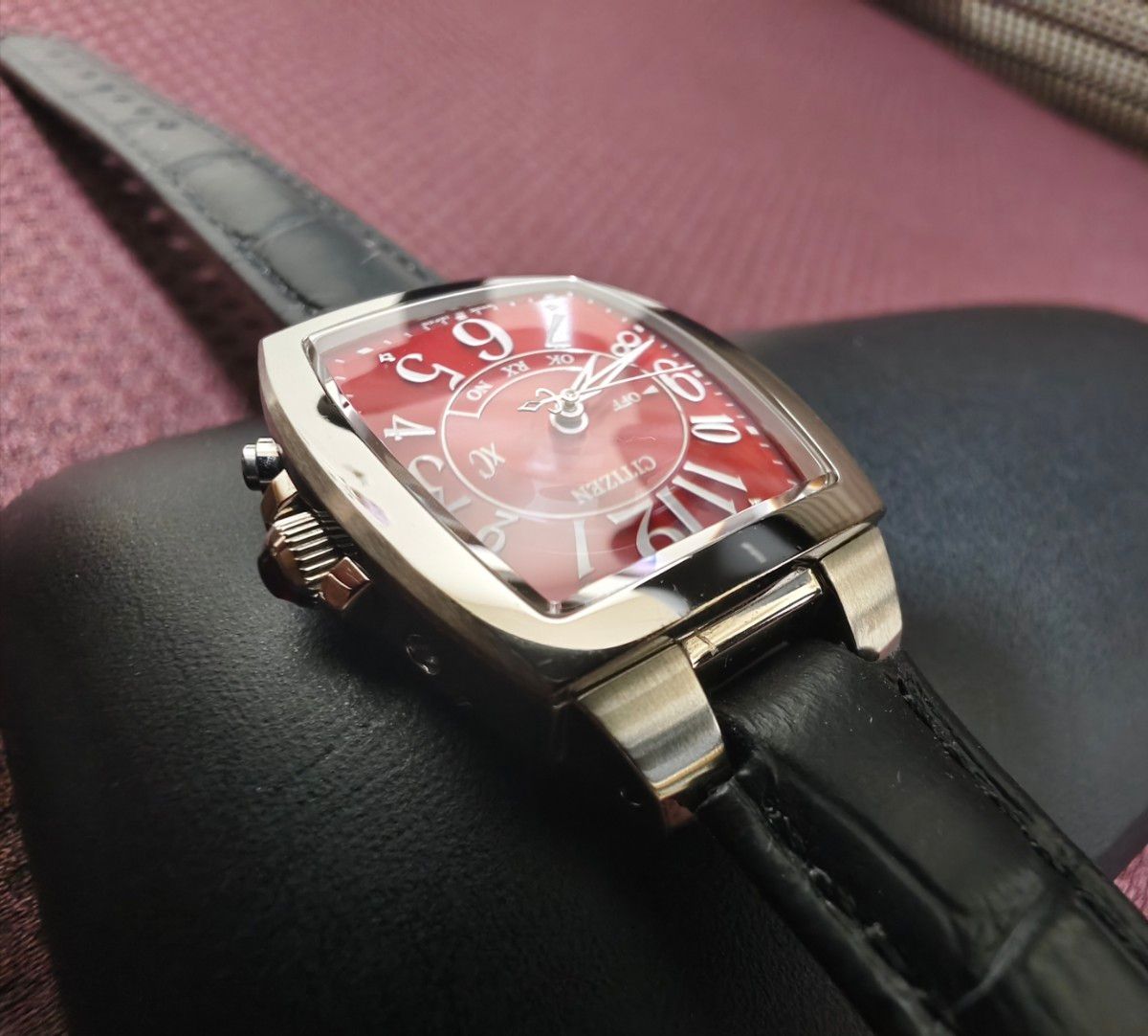 CITIZEN Xc シチズン クロスシー トノー 赤文字盤 レッド CITIZEN Xc シチズン クロスシー トノー 赤文字盤 レッド