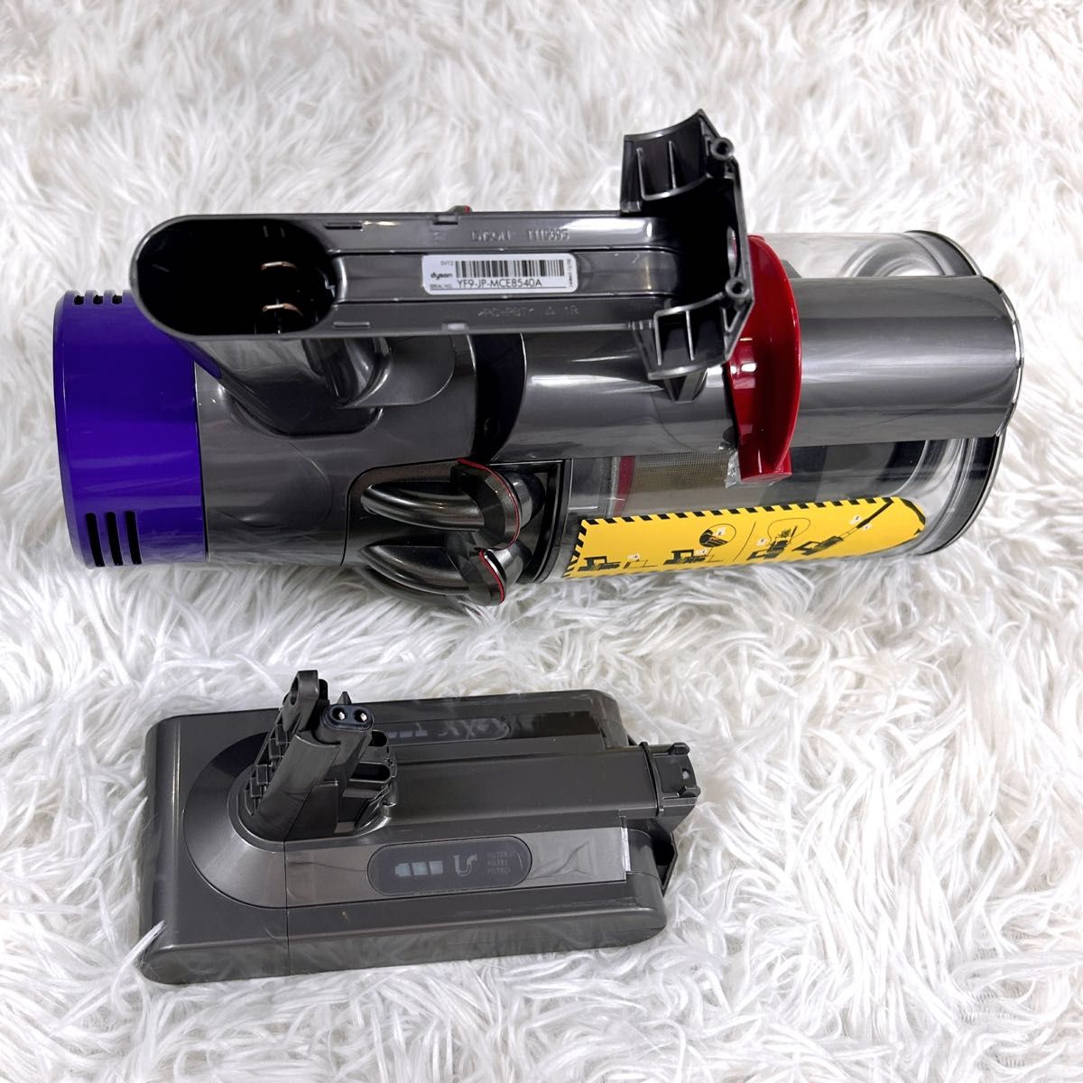 dyson ダイソン V10 SV12 コードレスクリーナー 本体のみ dyson dyson ダイソン V10 SV12 コードレスクリーナー 本体のみ dyson