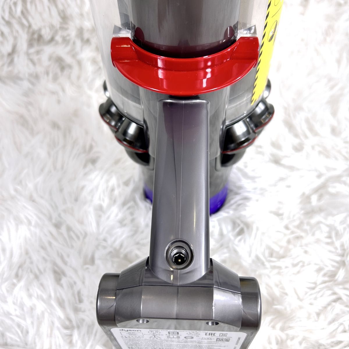dyson ダイソン V10 SV12 コードレスクリーナー 本体のみ dyson dyson ダイソン V10 SV12 コードレスクリーナー 本体のみ dyson