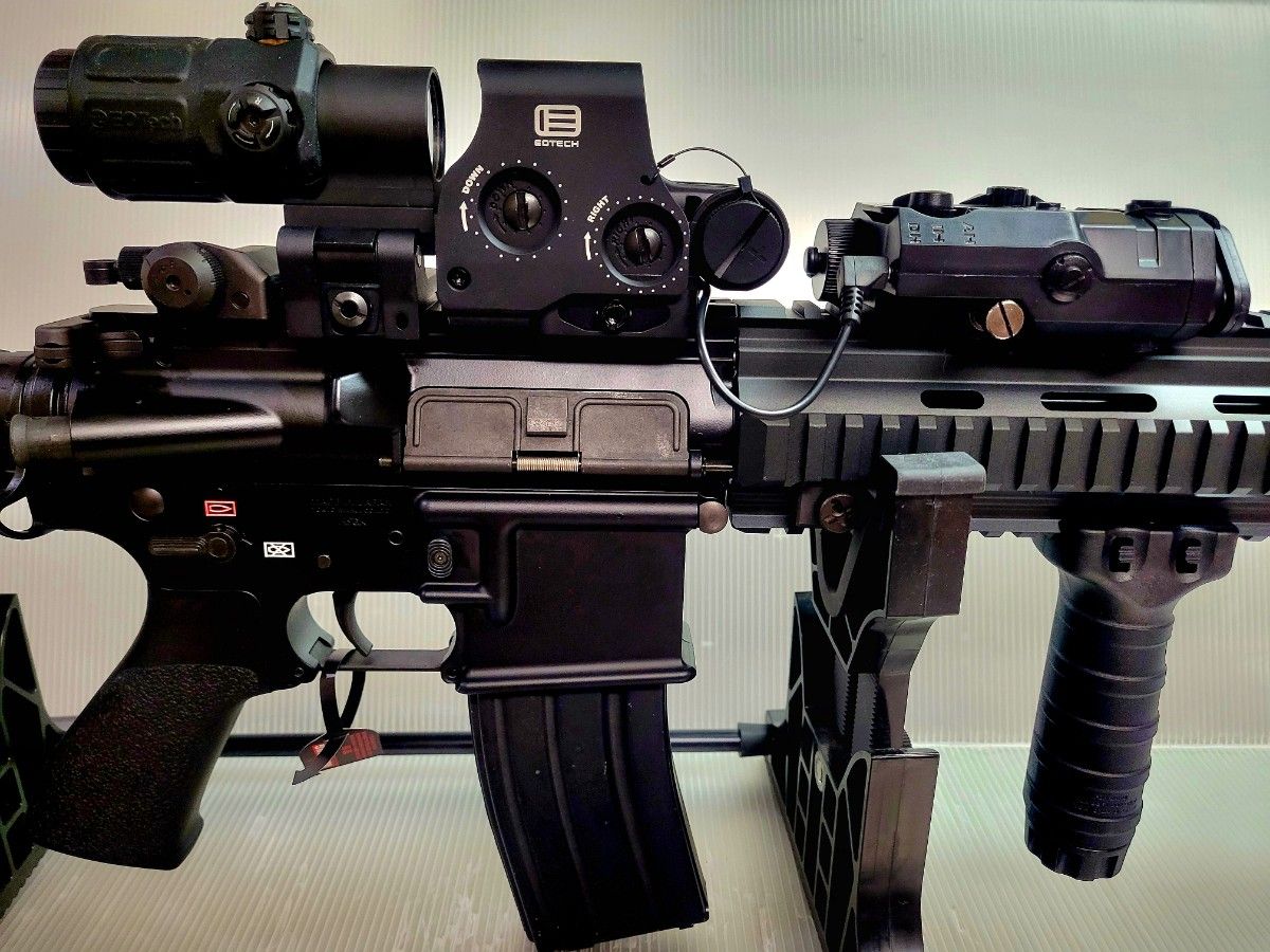 ほぼ未使用】東京マルイ 次世代電動ガン HK416D DEVGRU ほぼ未使用】東京マルイ 次世代電動ガン HK416D DEVGRU