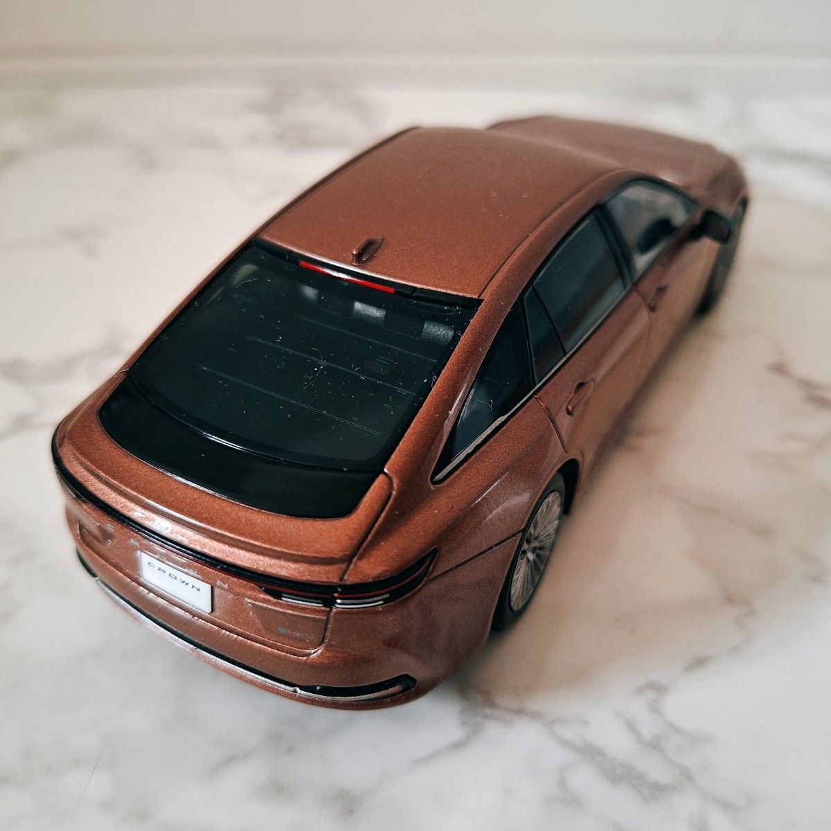 非売品】TOYOTA カラーサンプル ミニカー 新型クラウン セダン 非売品】TOYOTA カラーサンプル ミニカー 新型クラウン セダン