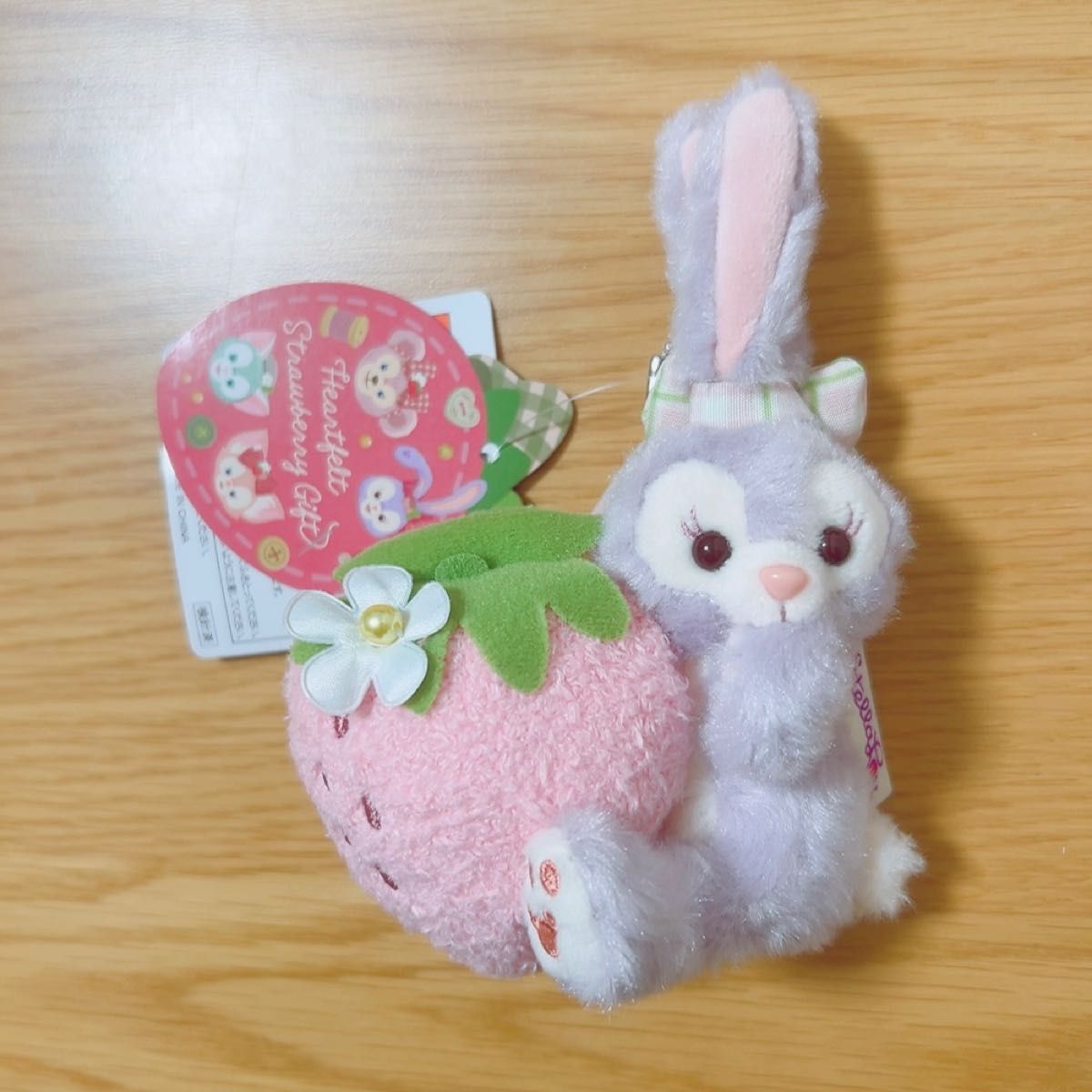 最適な価格 ステラ・ルー 東京ディズニーリゾート いちご ぬいぐるみバッジ キーホルダー・アクリルキーホルダー