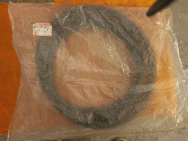 新品・未使用 当時物 ダイハツ純正 バックドア ウェザーストリップ 品番 68291-87206-000
