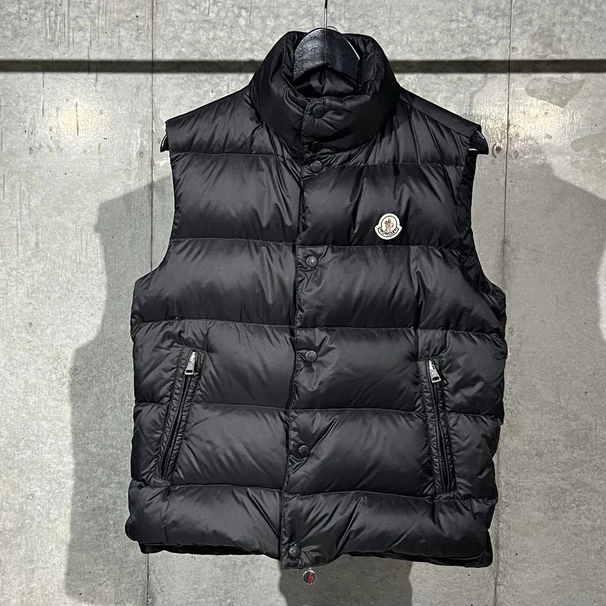 モンクレール MONCLER ダウンベスト サイズ1 ブラック 美品 モンクレール MONCLER ダウンベスト サイズ1 ブラック 美品