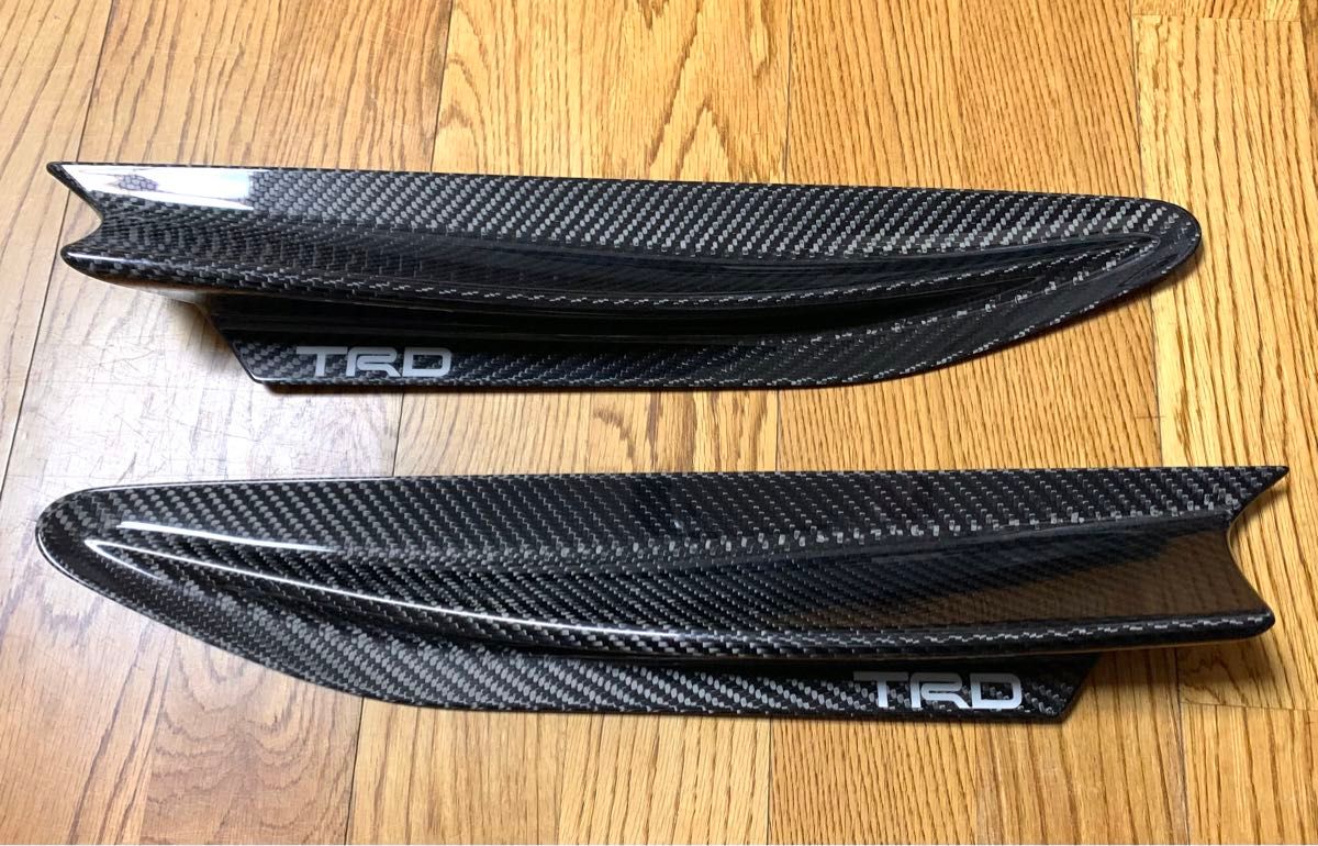 美品 86 BRZ TRD フェンダーフィン カーボン フェンダー 美品 86 BRZ TRD フェンダーフィン カーボン フェンダー