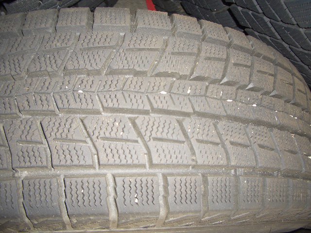 ダンロップ　ウインターマックスＳＪ８　２１５/７０Ｒ１６　バリ山デリカ　アウトランダーハリアークルーガーエクストレイル　ＣＨＲ中古_画像6