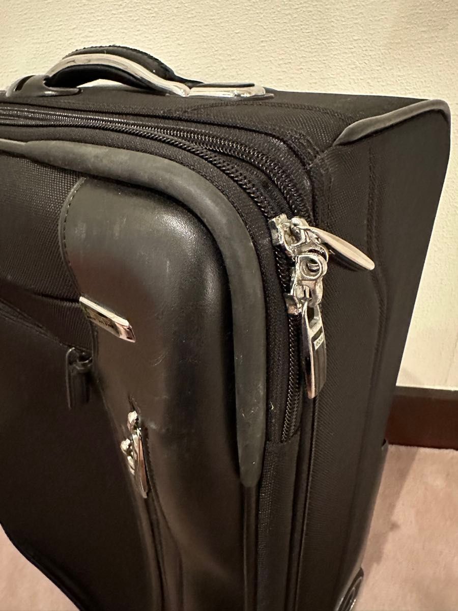 TUMI 超カッコイイ機内持込 Arrive Heathrow 25021D (部品交換 TUMI 超カッコイイ機内持込 Arrive Heathrow 25021D (部品交換