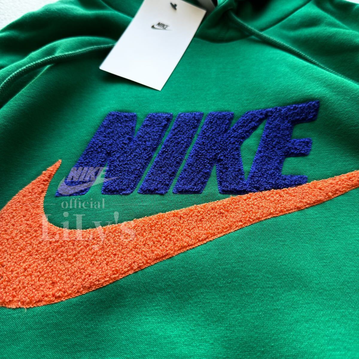 新品未使用 NIKE上下セットアップ XLサイズ 緑 グリーン ナイキ 新品未使用 NIKE上下セットアップ XLサイズ 緑 グリーン ナイキ