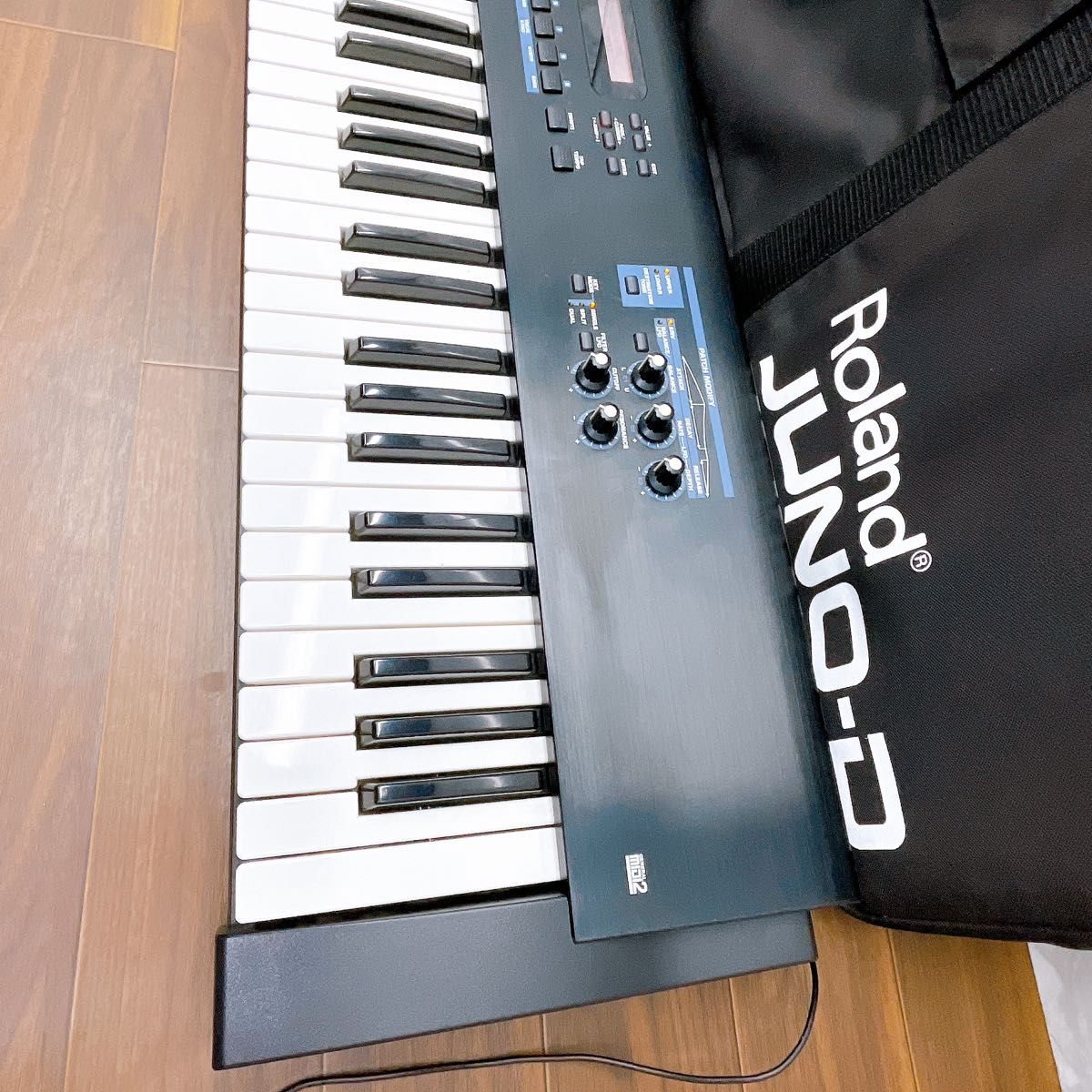 Roland JUNO di シンセサイザー 61鍵 専用ケース付き|楽器・機材 Roland JUNO di シンセサイザー 61鍵 専用ケース付き|楽器・機材