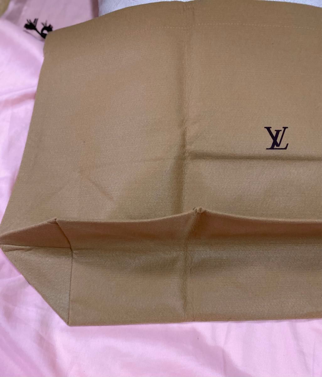 LOUIS VUITTON 布袋 巾着袋 ルイヴィトン 収納袋 マチあり LOUIS VUITTON 布袋 巾着袋 ルイヴィトン 収納袋 マチあり