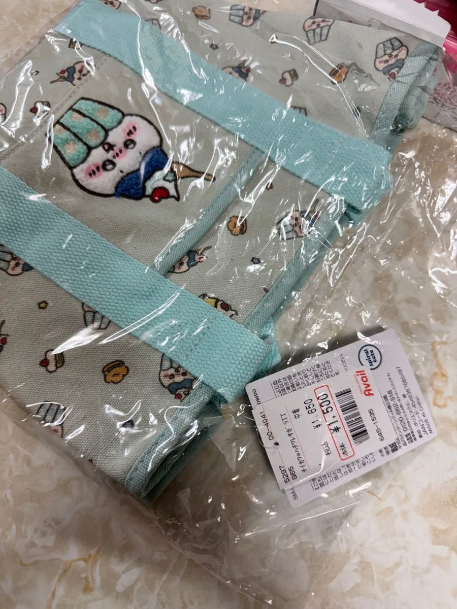 新品 ちいかわ アベイル サガラ刺しゅうトートバッグハチワレ