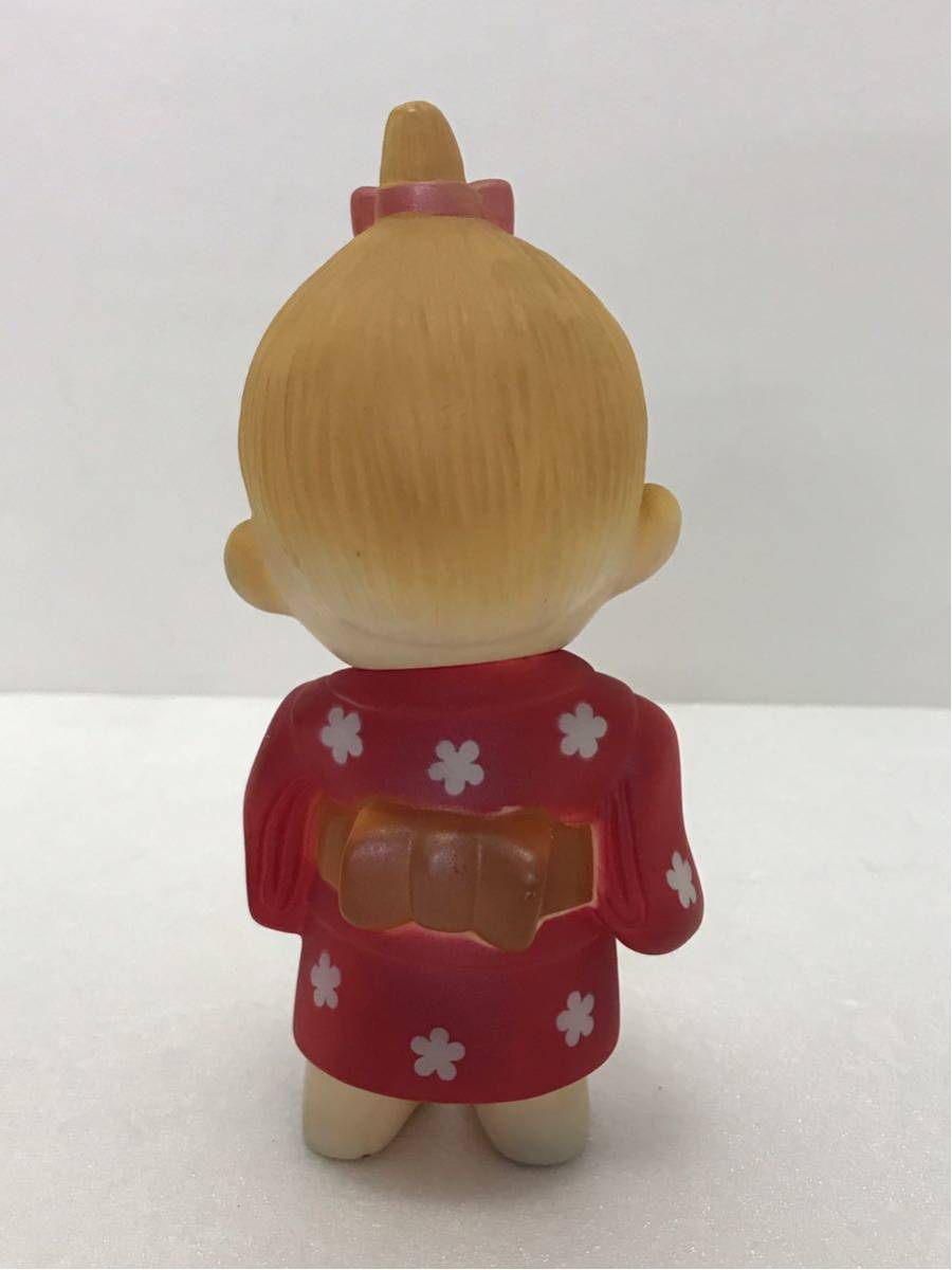 当時物 DOLL IWAISAN JAPAN 日本製 和服を着た女の子 人形 ソフビ 昭和レトロ_画像2