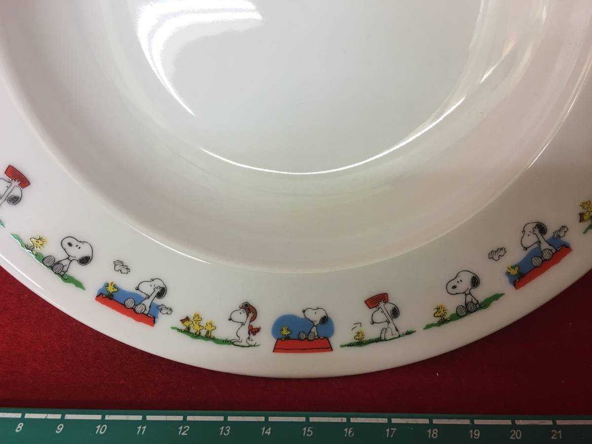 ★【逸品堂】★ 新品 1枚 非売品 SNOOPY スヌーピー スープ皿 絵皿 PEANUTS 丸皿 深皿 Not for sale 珍品 白磁にプリント画 まんがキャラ_画像2